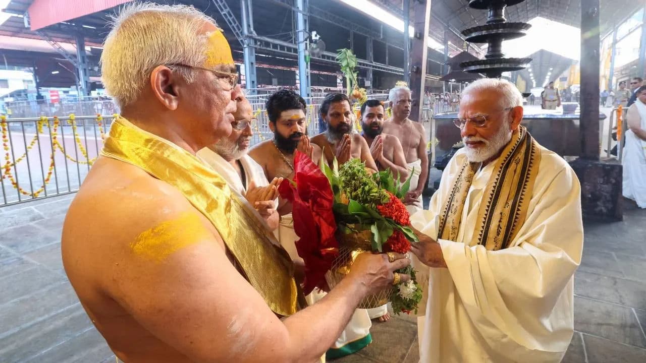 PM Narendra Modi Guruvayur Temple