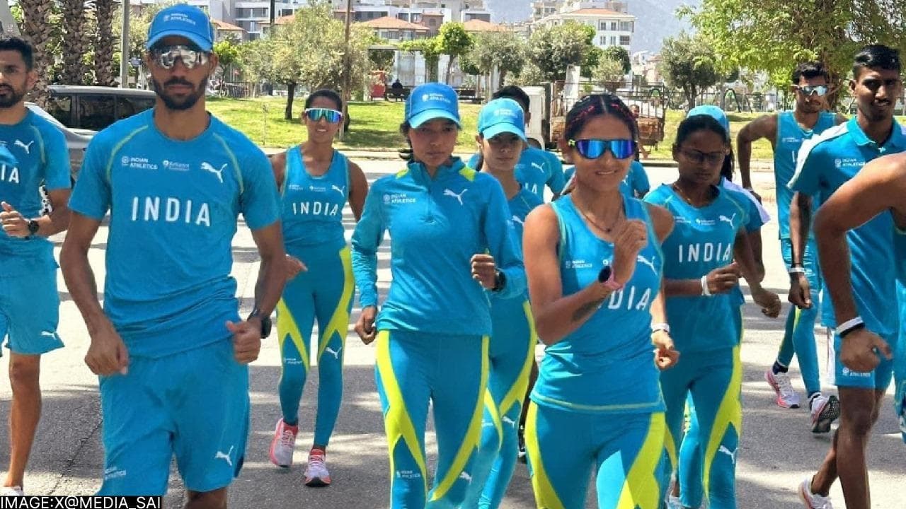 Indian walkers Akshdeep, Priyanka qualify for Paris Olympics in mixed relay