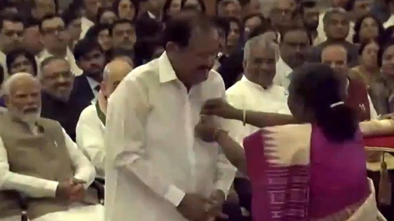 President Droupadi Murmu confers Padma Vibhushan to M Venkaiah Naidu
